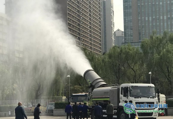 中聯(lián)環(huán)境攜多款環(huán)衛(wèi)新品亮相長安 全方位服務(wù)美麗陜西 中聯(lián)環(huán)境攜多款環(huán)衛(wèi)新品亮相長安 全方位服務(wù)美麗陜西